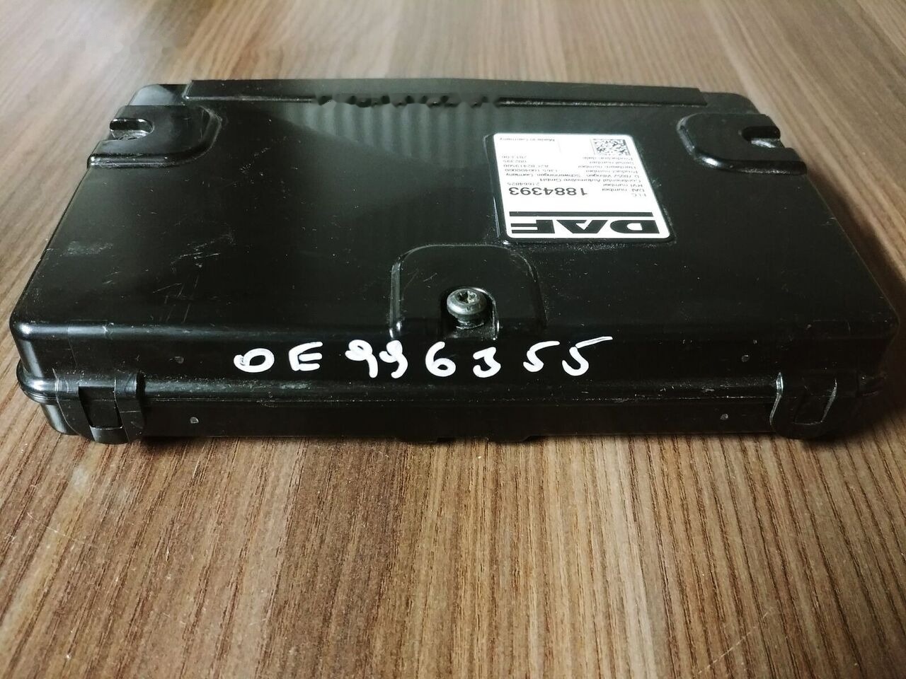 DAF Electronic Light Controller ELC 1884393   DAF CF65 LF45 - Bloc de gestion pour Camion: photos 2 DAF Electronic Light Controller ELC 1884393   DAF CF65 LF45 - Bloc de gestion pour Camion: photos 2