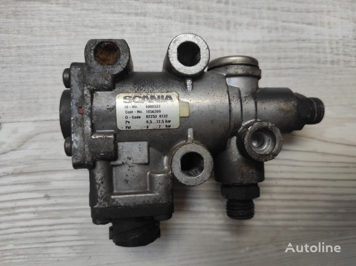 Valve de frein pour Camion Scania PROPORTIONAL VALVE, BRAKE VALVE 1856309, 2021084   Scania truck: photos 1