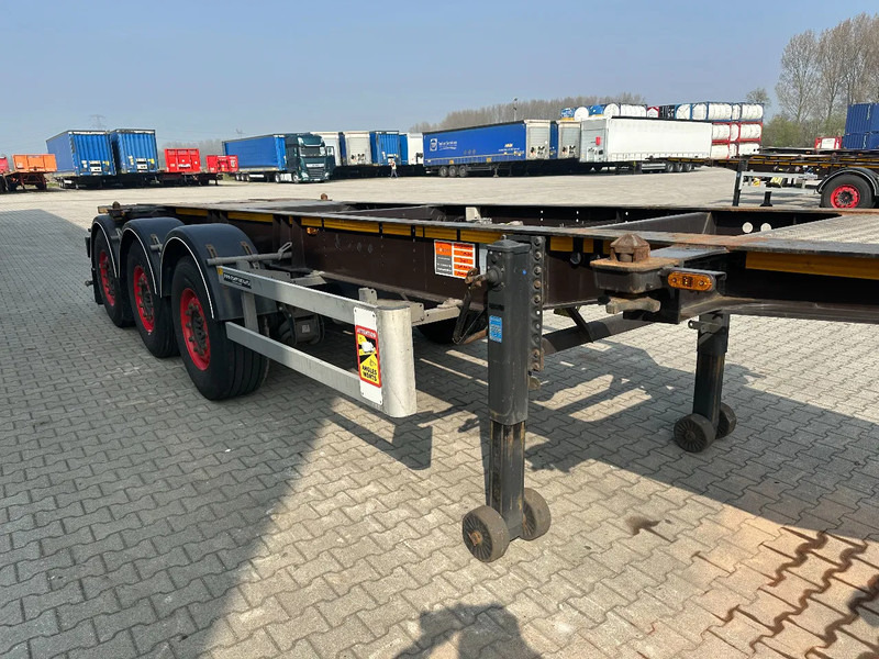 Semi-remorque porte-conteneur/ Caisse mobile Burg 20FT ADR (EX/II, EX/III, FL, AT) Chassis, Leergewicht : 3.690kg, SAF INTRADISC, 2x Liftachse, NL-Chassis: photos 12