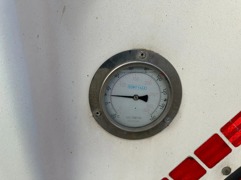 Cuve de stockage pour transport de carburant SINGAMAS 20FT ISO, 26.000L/1-COMP/3 BAFFELS/3 manholes, ADR inspectio valid till: 07/2025: photos 11