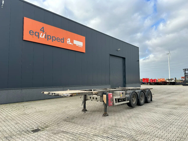 TURBO'S HOET 20FT/30FT, ADR (FL, AT, OX), empty weight: 3.720kg, ALCOA, galvanized, BPW+DISC, liftaxle - Semi-remorque porte-conteneur/ Caisse mobile: photos 1 TURBO'S HOET 20FT/30FT, ADR (FL, AT, OX), empty weight: 3.720kg, ALCOA, galvanized, BPW+DISC, liftaxle - Semi-remorque porte-conteneur/ Caisse mobile: photos 1