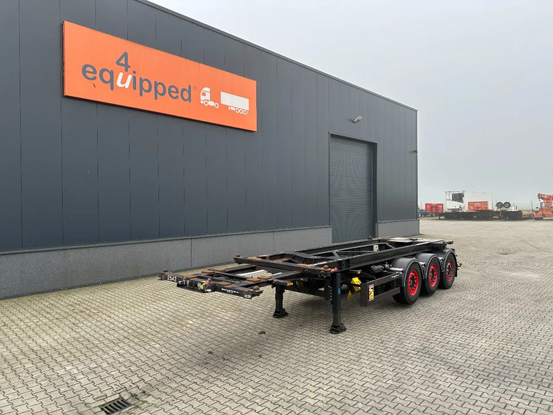 Semi-remorque porte-conteneur/ Caisse mobile Van Hool 20FT Tipping-chassis, ADR (EX/II, EX/III, FL, AT), SAF, 2 liftaxles: photos 10 Semi-remorque porte-conteneur/ Caisse mobile Van Hool 20FT Tipping-chassis, ADR (EX/II, EX/III, FL, AT), SAF, 2 liftaxles: photos 10