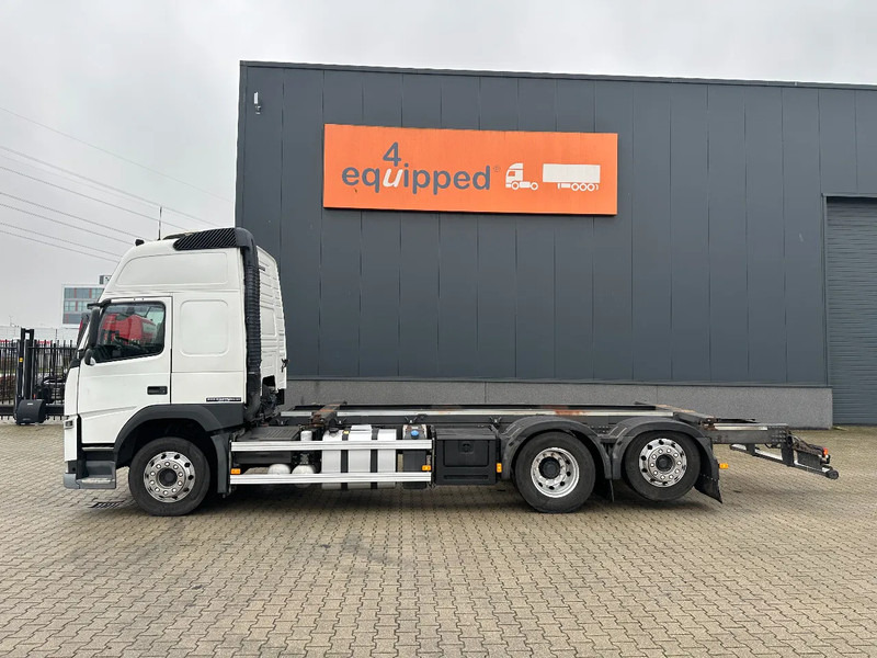 Volvo FM 380 Globetrotter 6x2, ADR (FL, AT, OX), LIFT/STEER, 636.183km - Châssis cabine: photos 2 Volvo FM 380 Globetrotter 6x2, ADR (FL, AT, OX), LIFT/STEER, 636.183km - Châssis cabine: photos 2