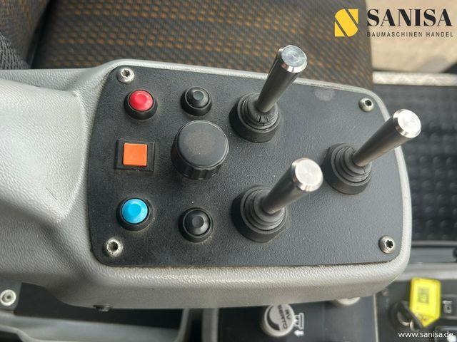 Balayeuse de voirie Hako Citymaster2200/Klima/Kamera/Allradlenk/2X Vorhan: photos 15