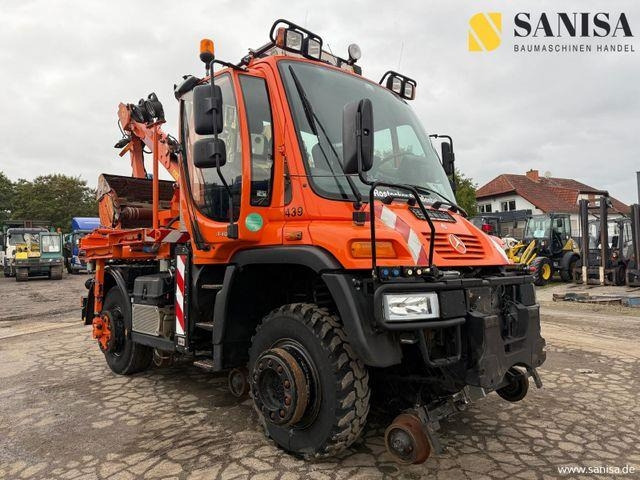 Unimog U400/ Zweiwege/ Rail/ Gleis/Mulag - Véhicule de voirie/ Spécial: photos 2 Unimog U400/ Zweiwege/ Rail/ Gleis/Mulag - Véhicule de voirie/ Spécial: photos 2