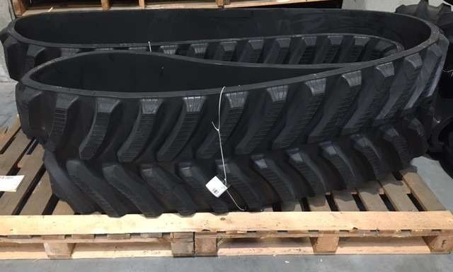 Rubber track for Challenger 65-75-85-95 - Chenille pour Tracteur à chenilles: photos 2 Rubber track for Challenger 65-75-85-95 - Chenille pour Tracteur à chenilles: photos 2