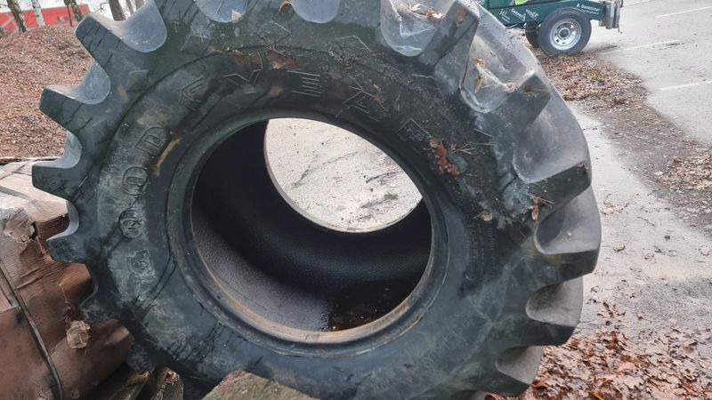 Good Year VA73x44.00-32 NHS Terrareifen, Terraräder (1050/50R32) - Pneu: photos 2 Good Year VA73x44.00-32 NHS Terrareifen, Terraräder (1050/50R32) - Pneu: photos 2