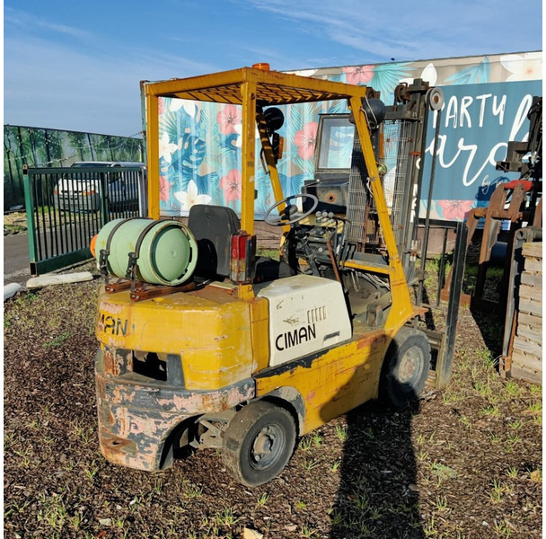 Ciman A15 - Chariot élévateur à gaz: photos 1 Ciman A15 - Chariot élévateur à gaz: photos 1