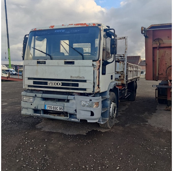 Iveco Eurotech - Camion plateau: photos 1 Iveco Eurotech - Camion plateau: photos 1