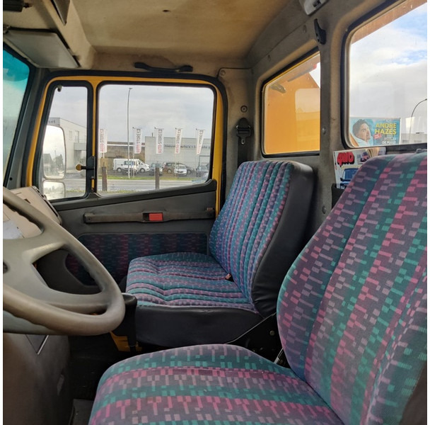 Camion porte-voitures Mercedes-Benz 609: photos 9