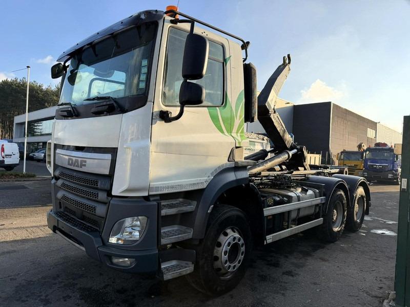 DAF CF 460 6x4 FAT HOOKLIFT - WB 3m35 - STEEL SPRING / BIG AXLES HUB REDUCTION - EURO 6 - BE TRUCK - Camion ampliroll: photos 3 DAF CF 460 6x4 FAT HOOKLIFT - WB 3m35 - STEEL SPRING / BIG AXLES HUB REDUCTION - EURO 6 - BE TRUCK - Camion ampliroll: photos 3