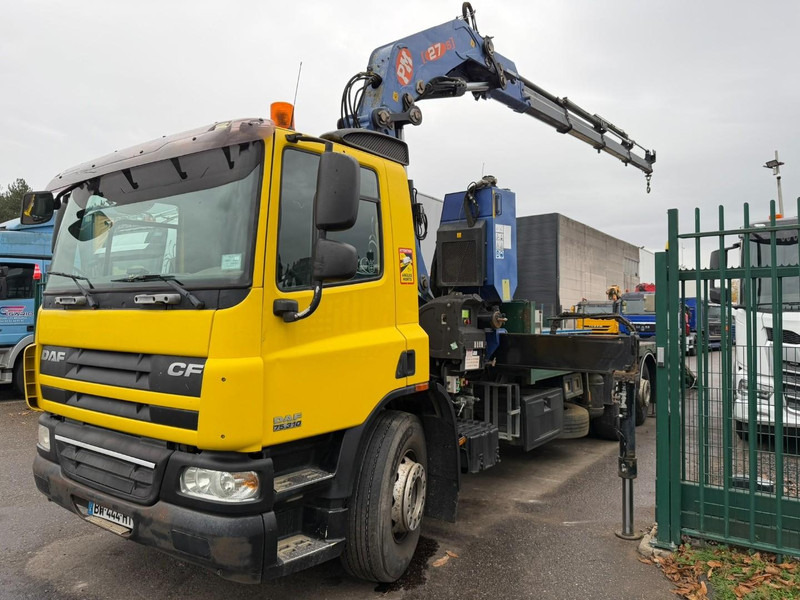 DAF CF 75.310 6X2 + CRANE PM 27 S-4 + RADIO + WINCH - FULL RAMP - LIFT + STEERING AXLE - MANUAL GEARBOX - FR TRUCK - Camion grue: photos 4 DAF CF 75.310 6X2 + CRANE PM 27 S-4 + RADIO + WINCH - FULL RAMP - LIFT + STEERING AXLE - MANUAL GEARBOX - FR TRUCK - Camion grue: photos 4