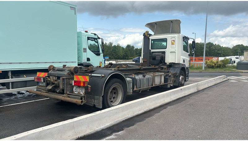 DAF CF 85.410 - 19T HOOKLIFT / ABROLLKIPPER / GANCHO - MANUAL ZF - A/C - GOOD CONDITION - Camion ampliroll: photos 4 DAF CF 85.410 - 19T HOOKLIFT / ABROLLKIPPER / GANCHO - MANUAL ZF - A/C - GOOD CONDITION - Camion ampliroll: photos 4