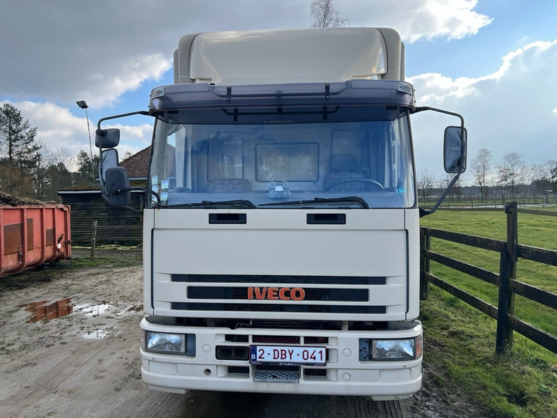 Iveco 120E18 - 3 HORSES - MANUAL - STEEL SUSPENSION - Camion chevaux: photos 3 Iveco 120E18 - 3 HORSES - MANUAL - STEEL SUSPENSION - Camion chevaux: photos 3