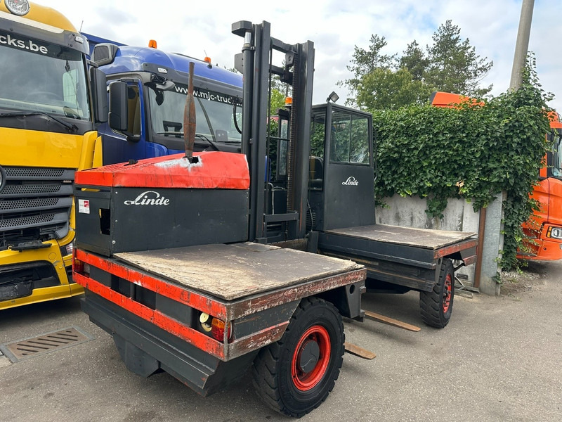 Linde S50 W SIDELOADER 5T - SEITENSTAPLER - 4 WAY FORKLIFT - COMBILIFT - CE - BE MACHINE - Chariot latéral: photos 2 Linde S50 W SIDELOADER 5T - SEITENSTAPLER - 4 WAY FORKLIFT - COMBILIFT - CE - BE MACHINE - Chariot latéral: photos 2