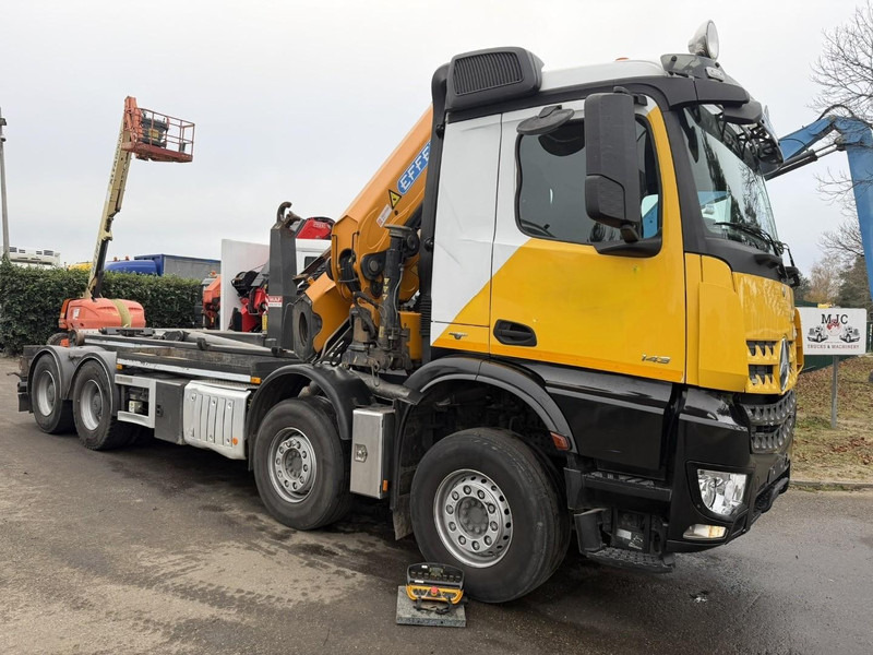 Mercedes-Benz AROCS 4143 8X4 WAF HOOKLIFT + CRANE EFFER 395 4S + ROTATOR + RADIO - 5/6 F - BE TRUCK - VERY NICE CONDITION - Camion ampliroll, Camion grue: photos 2 Mercedes-Benz AROCS 4143 8X4 WAF HOOKLIFT + CRANE EFFER 395 4S + ROTATOR + RADIO - 5/6 F - BE TRUCK - VERY NICE CONDITION - Camion ampliroll, Camion grue: photos 2
