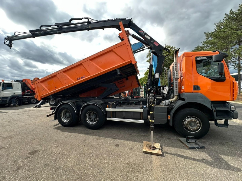 Renault KERAX 380 DXI 6x4 TIPPER + CRANE HIAB 144 B-3 - RADIO - *246.000km* - RETARDER - BORDMATIC - EURO 5 - Camion benne, Camion grue: photos 3 Renault KERAX 380 DXI 6x4 TIPPER + CRANE HIAB 144 B-3 - RADIO - *246.000km* - RETARDER - BORDMATIC - EURO 5 - Camion benne, Camion grue: photos 3