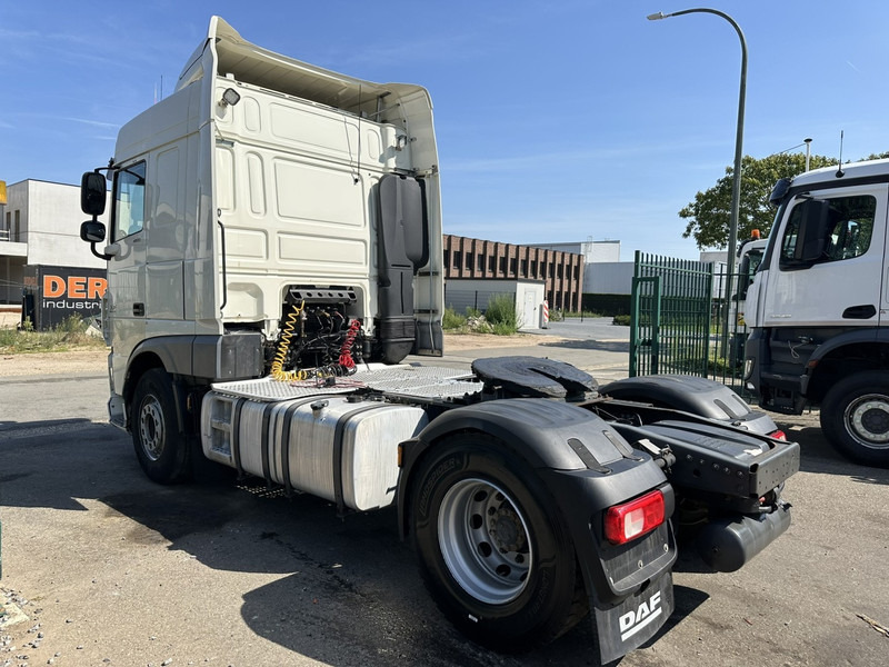 DAF XF 460 SC - PTO HYDR - *614.000km* - TUV 06/2025 - E6 - FRIGO - SPOILERS - BE TRUCK - Tracteur routier: photos 5 DAF XF 460 SC - PTO HYDR - *614.000km* - TUV 06/2025 - E6 - FRIGO - SPOILERS - BE TRUCK - Tracteur routier: photos 5