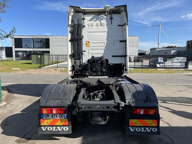 Volvo FH 540 SPOILERS + SIDESKIRTS - RETARDER - I-SHIFT - I-PARKCOOL - FRIGO - *715.000KM* - Tracteur routier: photos 5 Volvo FH 540 SPOILERS + SIDESKIRTS - RETARDER - I-SHIFT - I-PARKCOOL - FRIGO - *715.000KM* - Tracteur routier: photos 5