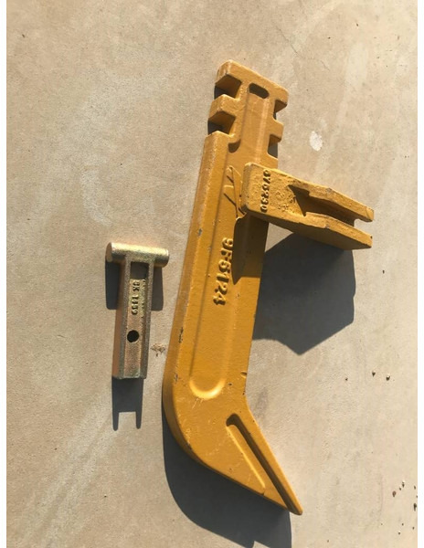 Cat 120H / 120M / 140H / 140M / 160H / 160M Scarifier - Accessoire pour Engins de chantier: photos 2 Cat 120H / 120M / 140H / 140M / 160H / 160M Scarifier - Accessoire pour Engins de chantier: photos 2