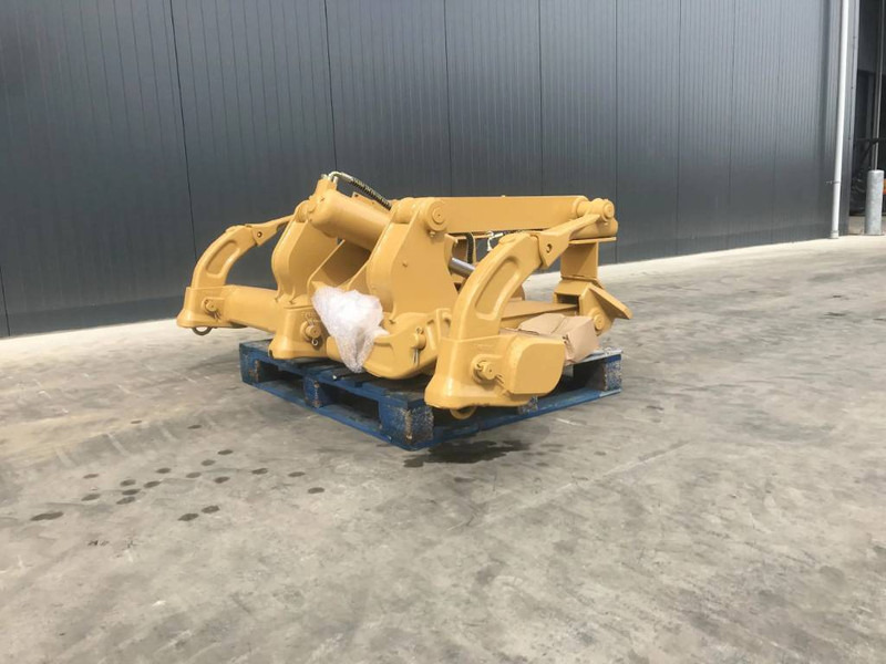 Cat D4 NG - Accessoire pour Engins de chantier: photos 5 Cat D4 NG - Accessoire pour Engins de chantier: photos 5