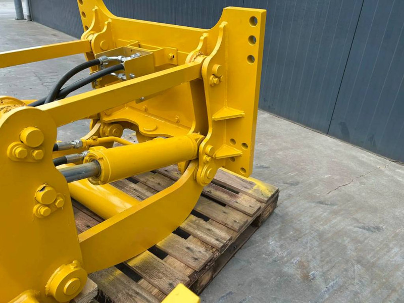 Komatsu D37 - Accessoire pour Engins de chantier: photos 5 Komatsu D37 - Accessoire pour Engins de chantier: photos 5