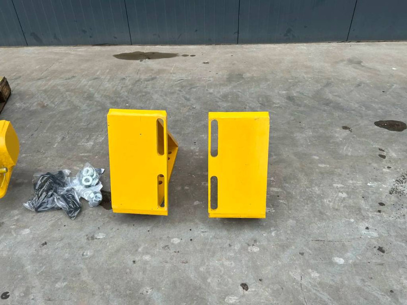 Komatsu D39 - Accessoire pour Engins de chantier: photos 4 Komatsu D39 - Accessoire pour Engins de chantier: photos 4