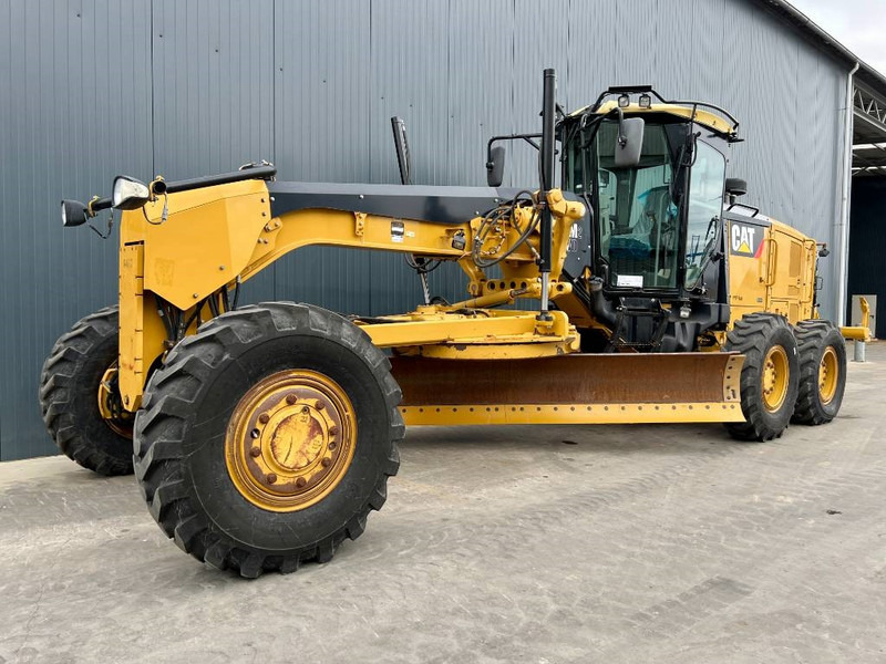 Cat 140M2 AWD - Niveleuse: photos 2 Cat 140M2 AWD - Niveleuse: photos 2