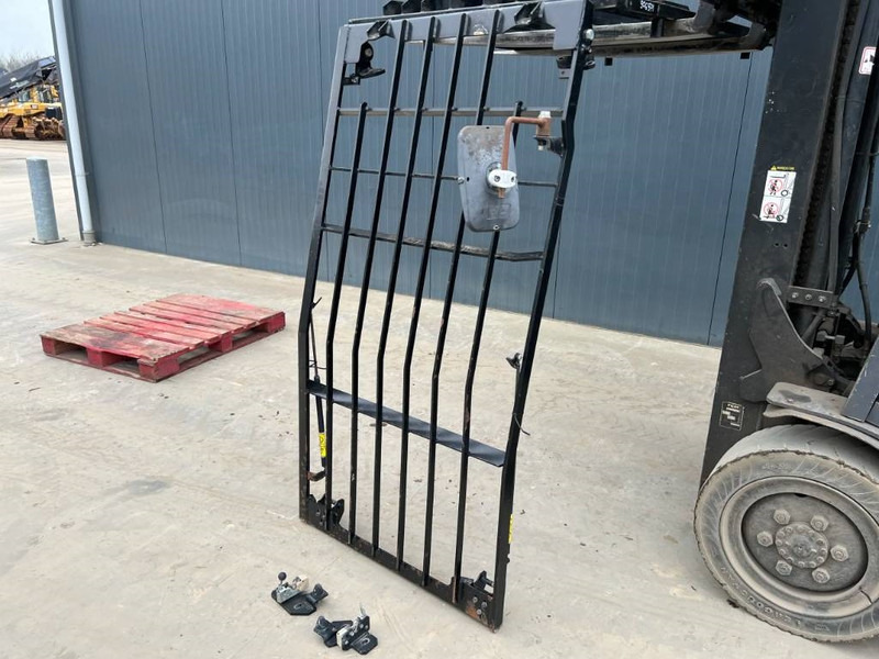 Cat 312D / 315D / 319D / 320D / 324D / 329D / 330D / 3 - Cabine et intérieur pour Engins de chantier: photos 3 Cat 312D / 315D / 319D / 320D / 324D / 329D / 330D / 3 - Cabine et intérieur pour Engins de chantier: photos 3