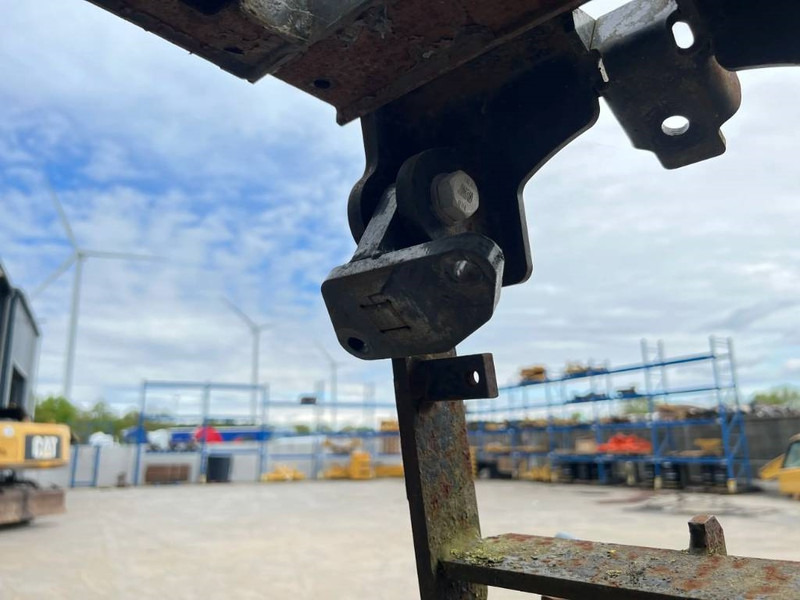 Cat 312D / 315D / 319D / 320D / 324D / 329D / 330D / 3 - Cabine et intérieur pour Engins de chantier: photos 5 Cat 312D / 315D / 319D / 320D / 324D / 329D / 330D / 3 - Cabine et intérieur pour Engins de chantier: photos 5