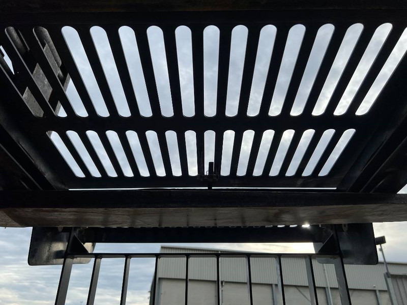 Cat 313E / 320F / 323E / 325F / 329E / 330F / 336E / 3 - Cabine et intérieur pour Engins de chantier: photos 5 Cat 313E / 320F / 323E / 325F / 329E / 330F / 336E / 3 - Cabine et intérieur pour Engins de chantier: photos 5