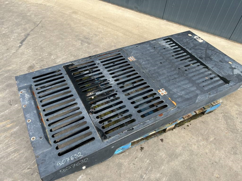 Cat 313E / M315F / 320F / 323E / 325F / 329E/ 330F / 3 - Cabine et intérieur pour Engins de chantier: photos 4 Cat 313E / M315F / 320F / 323E / 325F / 329E/ 330F / 3 - Cabine et intérieur pour Engins de chantier: photos 4