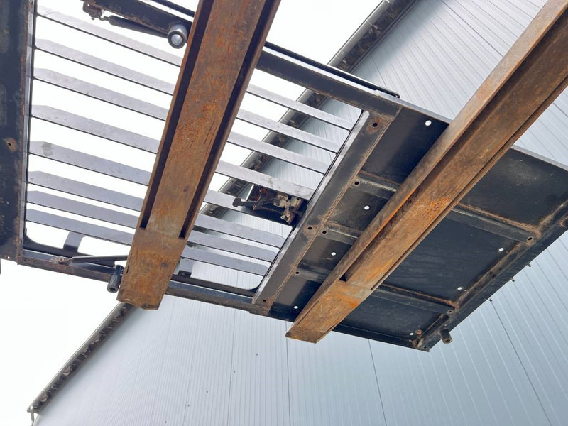 Cat 313E / M315F / 320F / 323E / 325F / 329E / 330F / - Cabine et intérieur pour Engins de chantier: photos 3 Cat 313E / M315F / 320F / 323E / 325F / 329E / 330F / - Cabine et intérieur pour Engins de chantier: photos 3