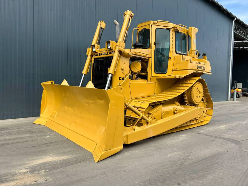 Cat D6H XL - Bulldozer: photos 1 Cat D6H XL - Bulldozer: photos 1