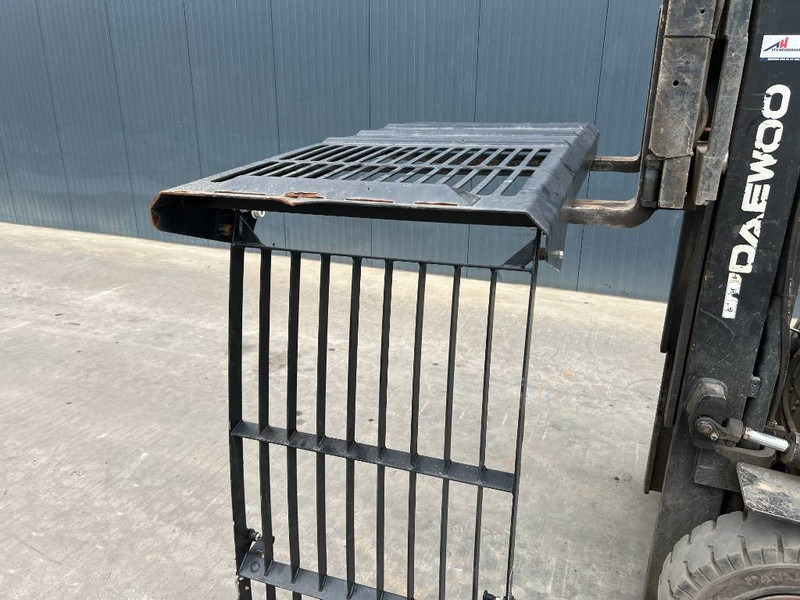 Cat M313D / M315D / M316D / M318D / M322D / M325D - Cabine et intérieur pour Engins de chantier: photos 2 Cat M313D / M315D / M316D / M318D / M322D / M325D - Cabine et intérieur pour Engins de chantier: photos 2