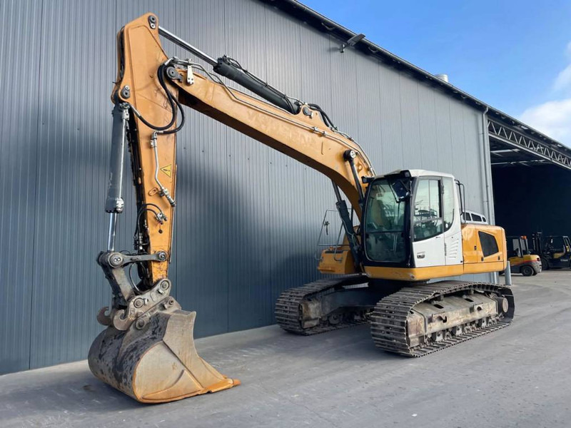 Liebherr R922 SLC - Pelle sur chenille: photos 1 Liebherr R922 SLC - Pelle sur chenille: photos 1