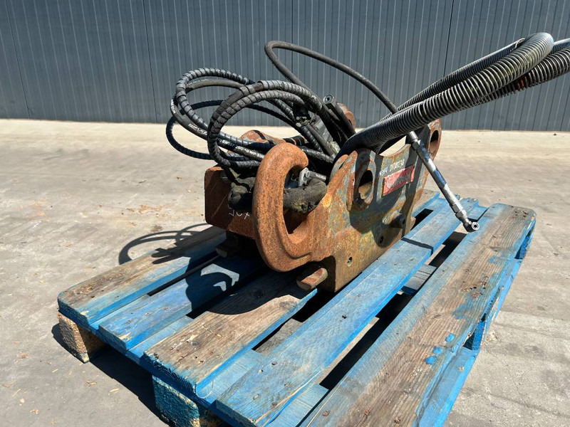 OilQuick OQ60 - 311F / 313F / 315F - Attache rapide pour Engins de chantier: photos 1 OilQuick OQ60 - 311F / 313F / 315F - Attache rapide pour Engins de chantier: photos 1