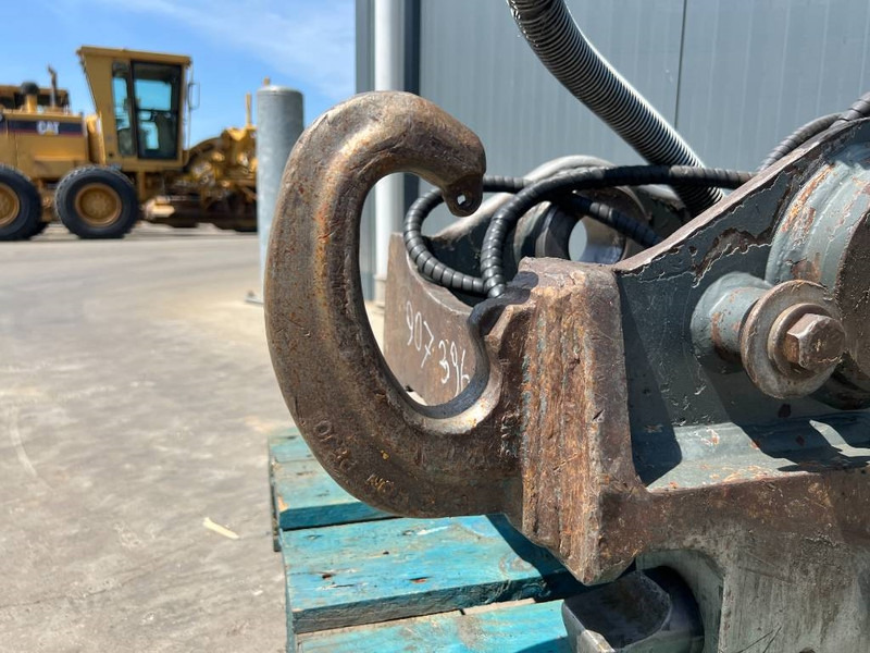 Attache rapide pour Engins de chantier OilQuick OQ70/55 - 323E: photos 9