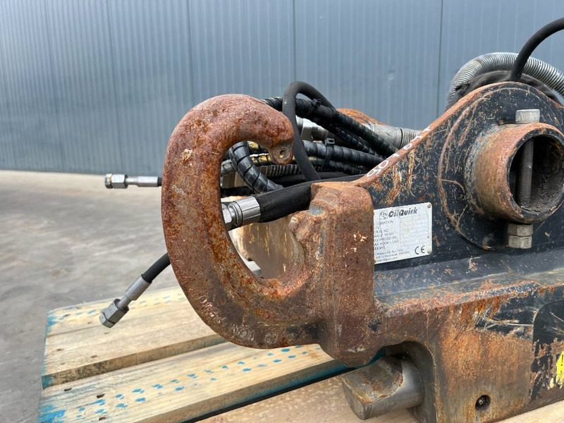 Attache rapide pour Engins de chantier OilQuick OQ70/55 - 323F: photos 9