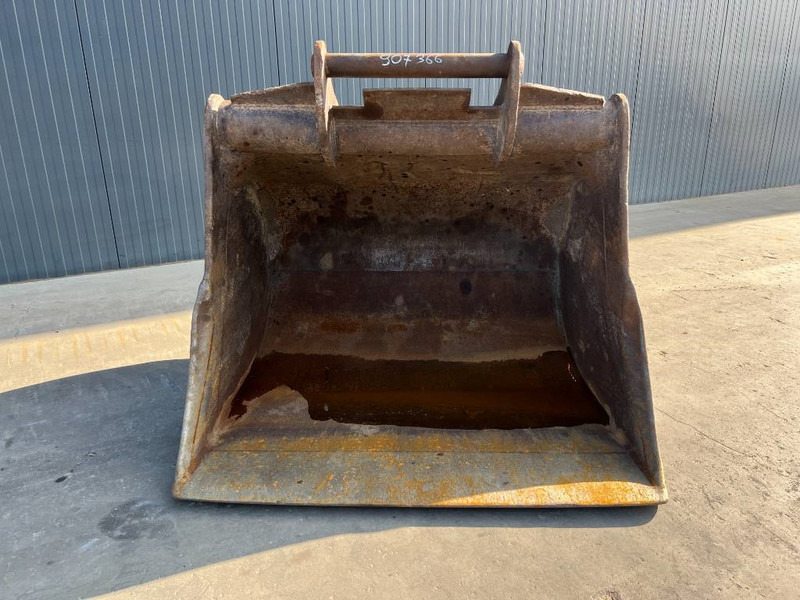 OilQuick OQ70/55 - Godet pour Engins de chantier: photos 2 OilQuick OQ70/55 - Godet pour Engins de chantier: photos 2