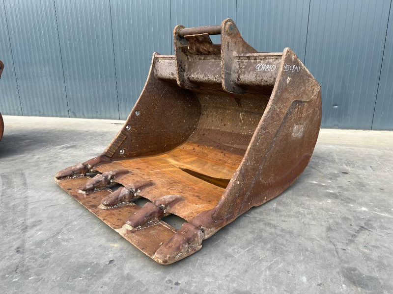 OilQuick OQ80 - Godet pour Engins de chantier: photos 1 OilQuick OQ80 - Godet pour Engins de chantier: photos 1