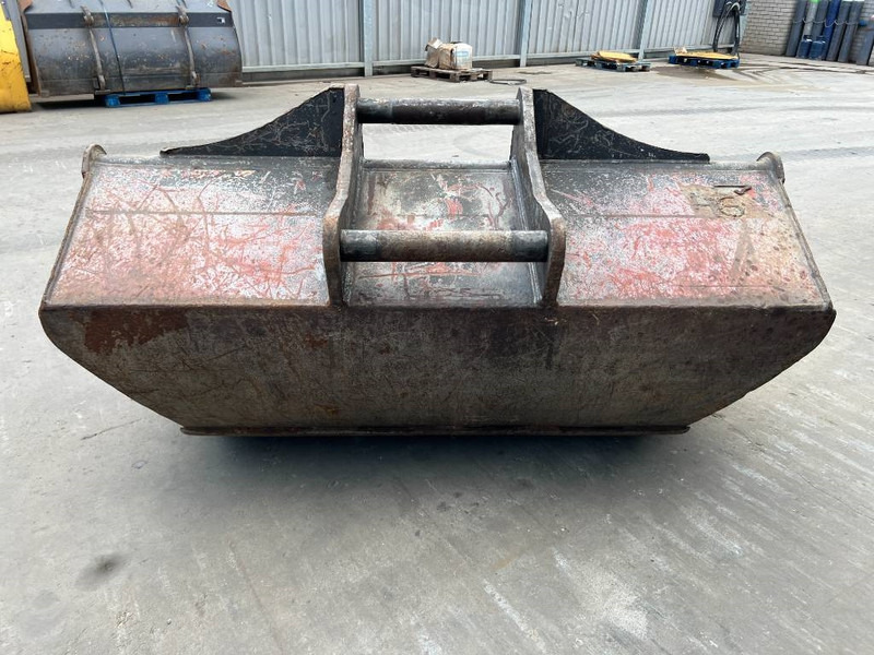 SMP S70 - Godet pour Engins de chantier: photos 5 SMP S70 - Godet pour Engins de chantier: photos 5