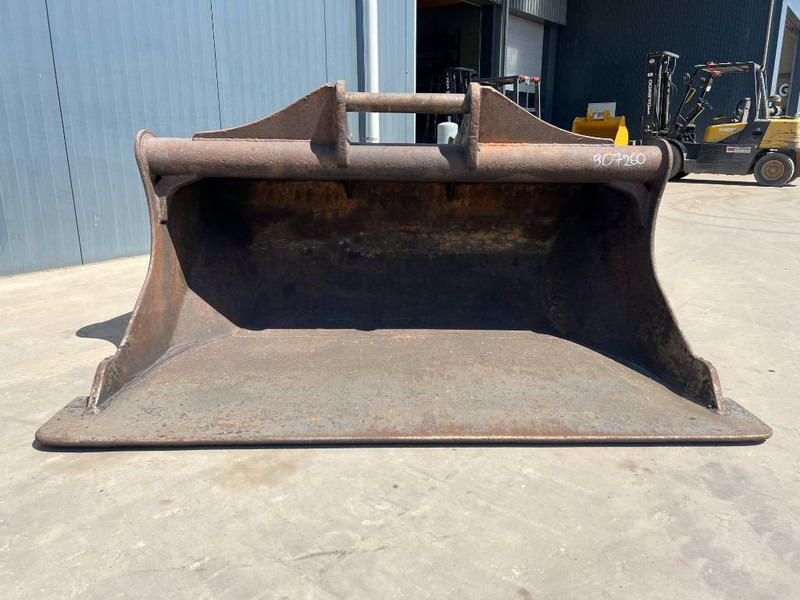 SMP S70 - Godet pour Engins de chantier: photos 2 SMP S70 - Godet pour Engins de chantier: photos 2