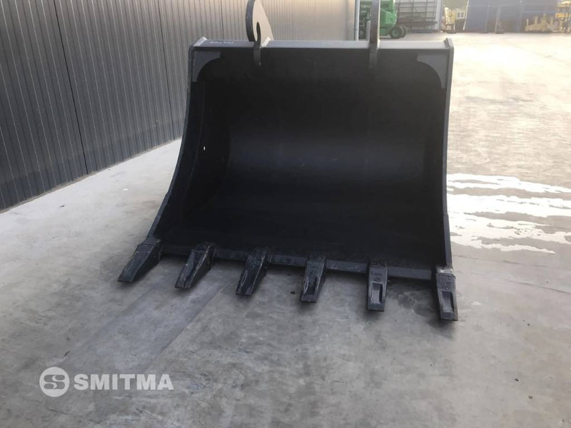 Smitma CW30 18-23t - Godet pour Engins de chantier: photos 3 Smitma CW30 18-23t - Godet pour Engins de chantier: photos 3