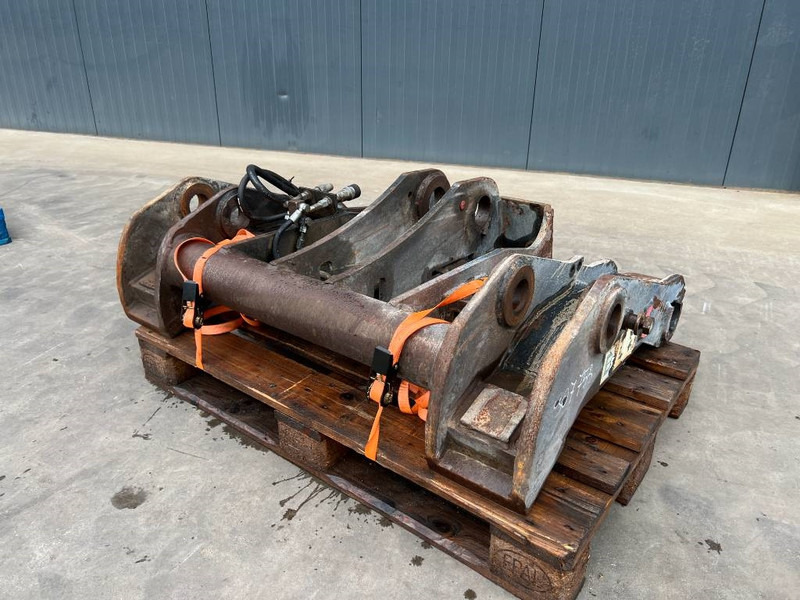 Verachtert SW2000 - 950G / 950H / 950GC - Attache rapide pour Engins de chantier: photos 2 Verachtert SW2000 - 950G / 950H / 950GC - Attache rapide pour Engins de chantier: photos 2