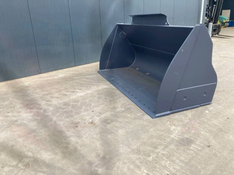 Volvo L120F - Godet pour Engins de chantier: photos 5 Volvo L120F - Godet pour Engins de chantier: photos 5