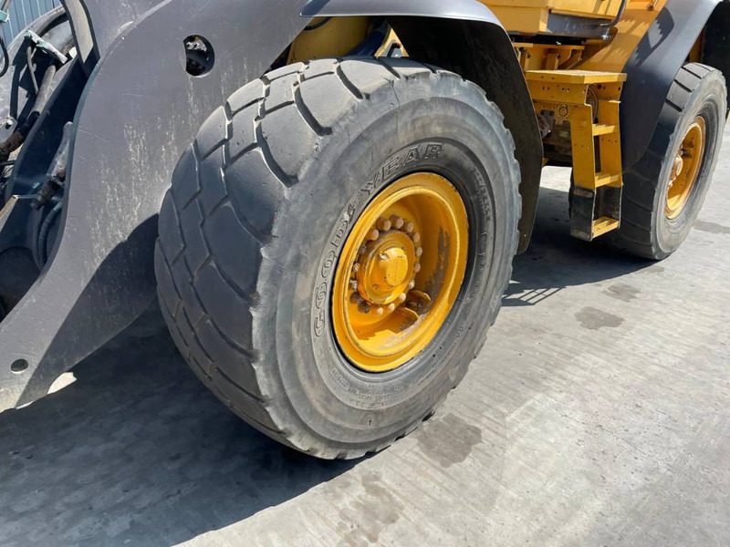 Chargeuse sur pneus Volvo L90F - 3rd valve: photos 11