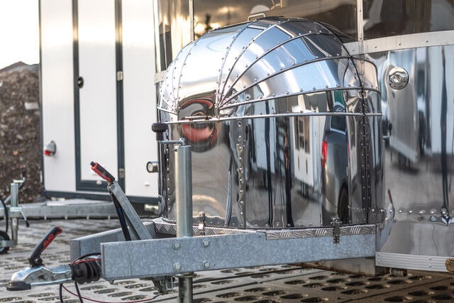 Airstream Catering Trailer | IN STOCK - Remorque magasin: photos 2 Airstream Catering Trailer | IN STOCK - Remorque magasin: photos 2