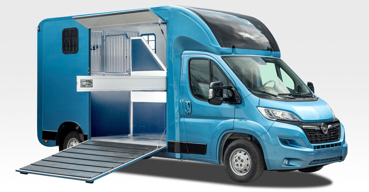 Opel Bannert Koniowoz / Horse Truck / In Stock - Camion chevaux: photos 1 Opel Bannert Koniowoz / Horse Truck / In Stock - Camion chevaux: photos 1