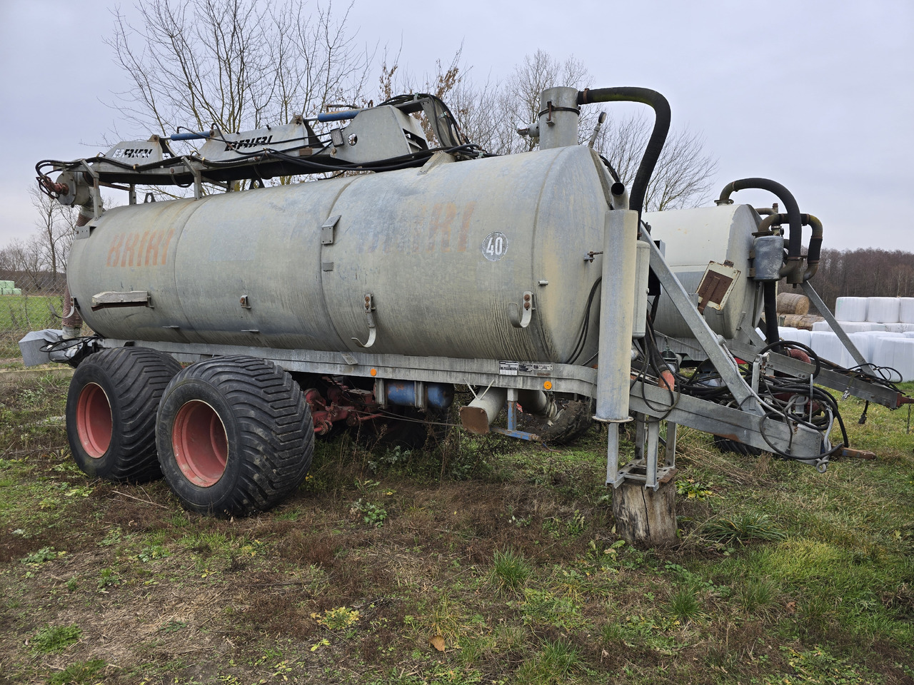 BRIRI Behalterbau VTTW140 - Tonne à lisier: photos 1 BRIRI Behalterbau VTTW140 - Tonne à lisier: photos 1